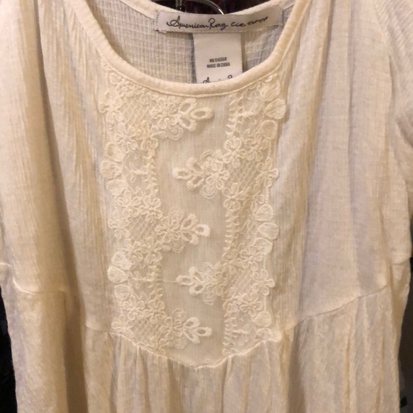 Flowy fun top! - Picture 2 of 2